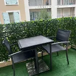 Apartment Champion *