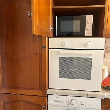 Apartment Champion *